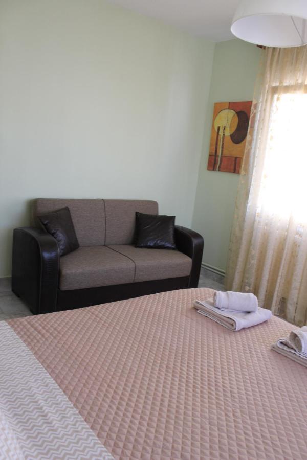 Comfortable Apartment In The Center Of Alexandroupolis エクステリア 写真